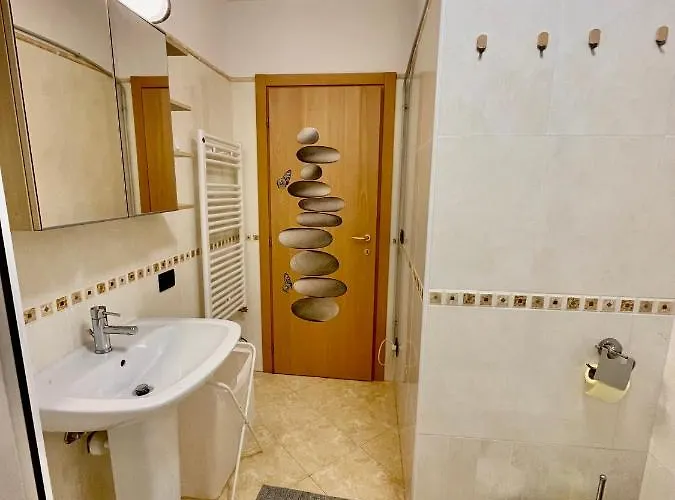 דירה 2 Bedroom In Out *